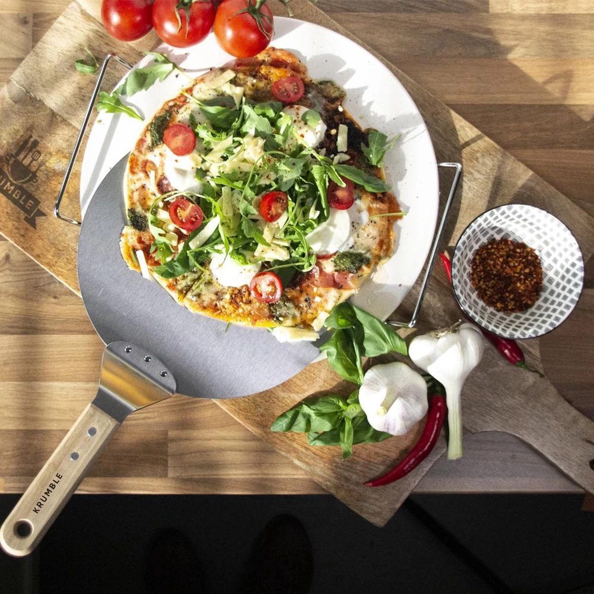 Krumble Pizzascoop - Rond En Acier Inoxydable - Pour Barbecue Ou Four - Pizzaspatch - Poignée En Bois - ø25,5cm De Diamètre – Image 6
