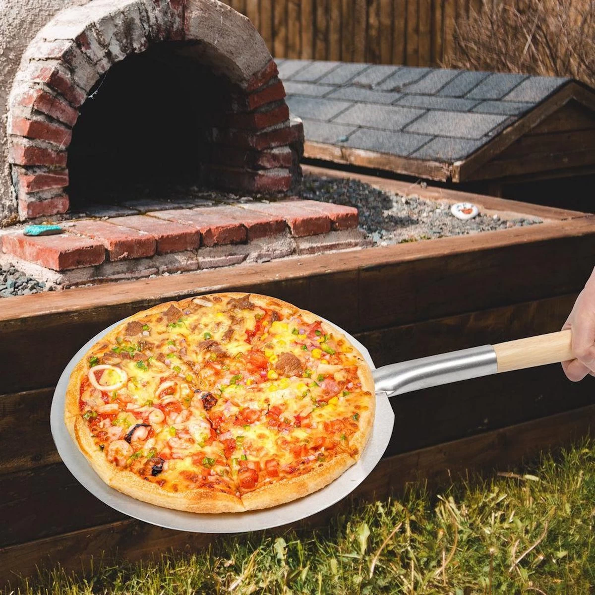 Pelle à Pizza Decopatent® - Pelle à Pizza Ronde Avec Manche Long En Bois (80cm) - Spatule à Pizza Bois / Acier Inoxydable Métal - ROND – Image 2