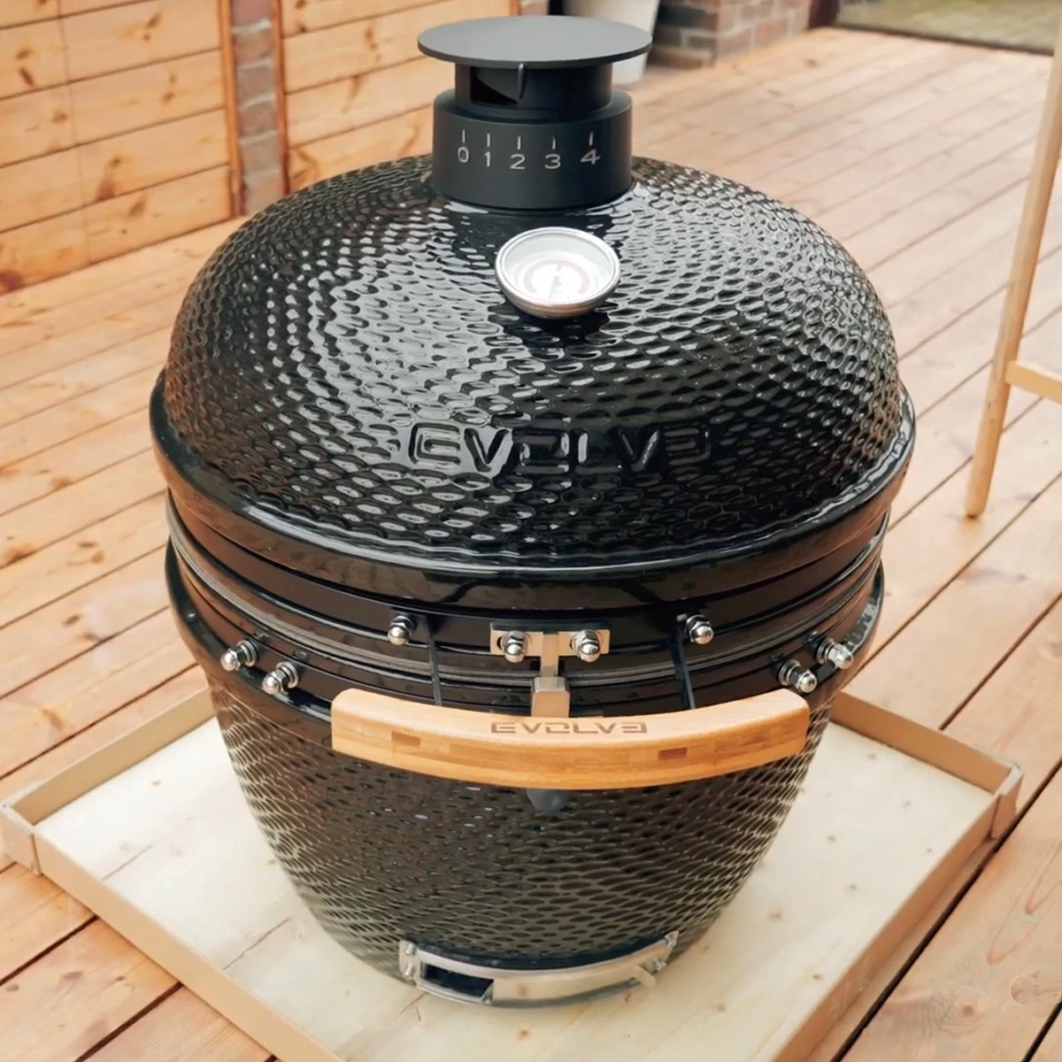 Evolve Advanced Solo - Barbecue Kamado 24" / 61 CM / XXL - Sans Base Ni Tables D'appoint - Accessoires Gratuits Inclus - Parois En Céramique - Forme D'oeuf - Chaleur Directe + Chaleur Indirecte - Ventilation Professionnelle - Thermomètre Intelligent – Image 5