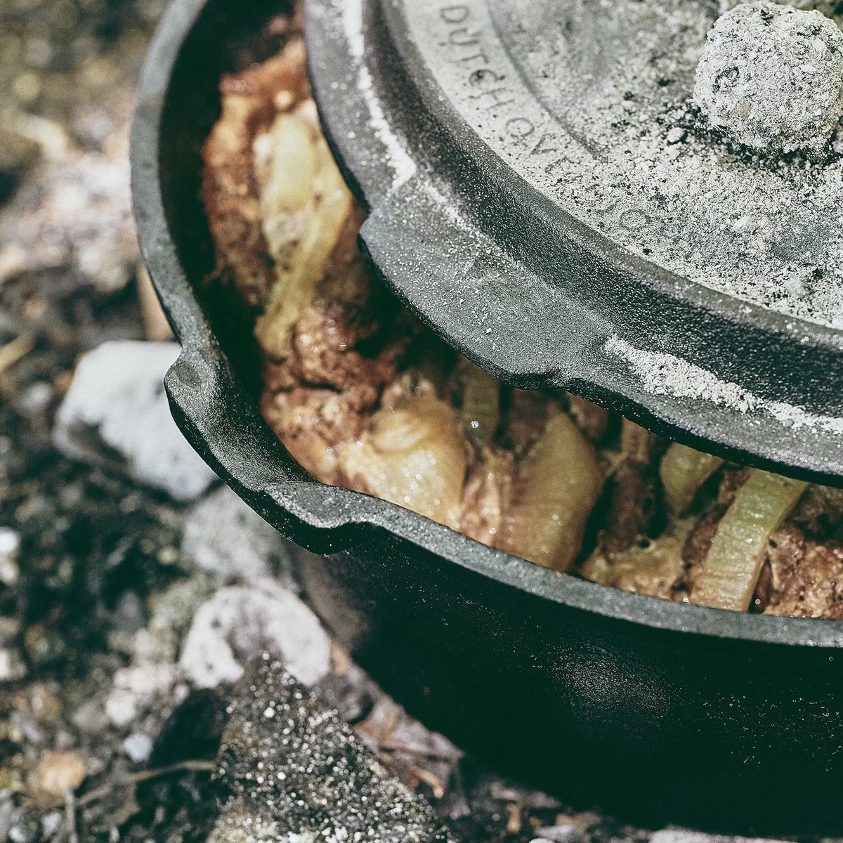 Burnhard Four Hollandais Burnhard | Cocotte En Fonte Avec Lève-couvercle - Little John 3,8 L. – Image 8