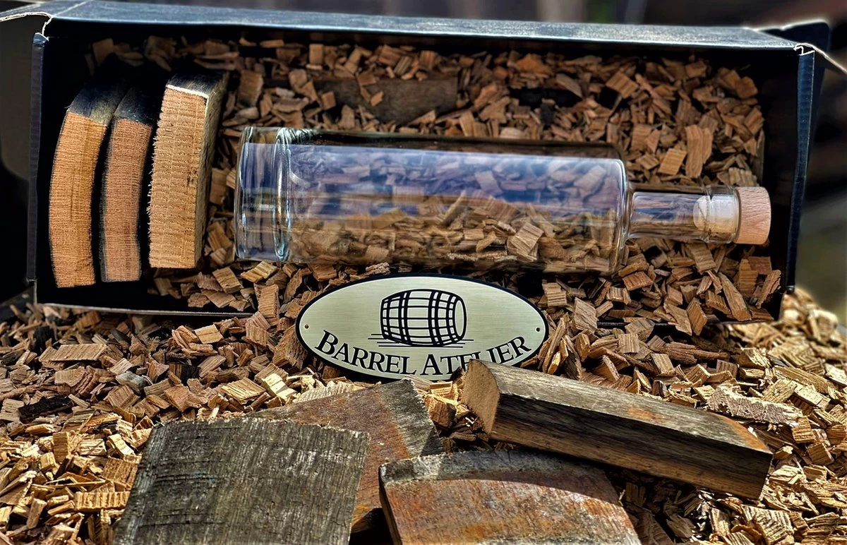 The Barrel BBQ Bottle (Box) / Cadeau Vaderdag / Édition Limited / Copeaux De Bois / Whisky Chunks / Offre De Pasen – Image 3