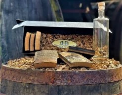 The Barrel BBQ Bottle (Box) / Cadeau Vaderdag / Édition Limited / Copeaux De Bois / Whisky Chunks / Offre De Pasen